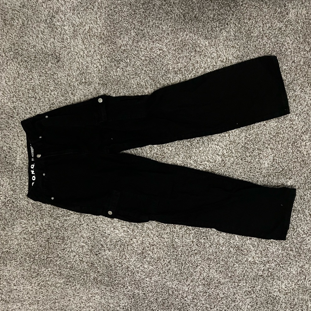 Medium, black cargo jeans